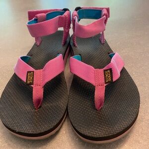Teva Vibrant Pink and Black Strappy Sandals